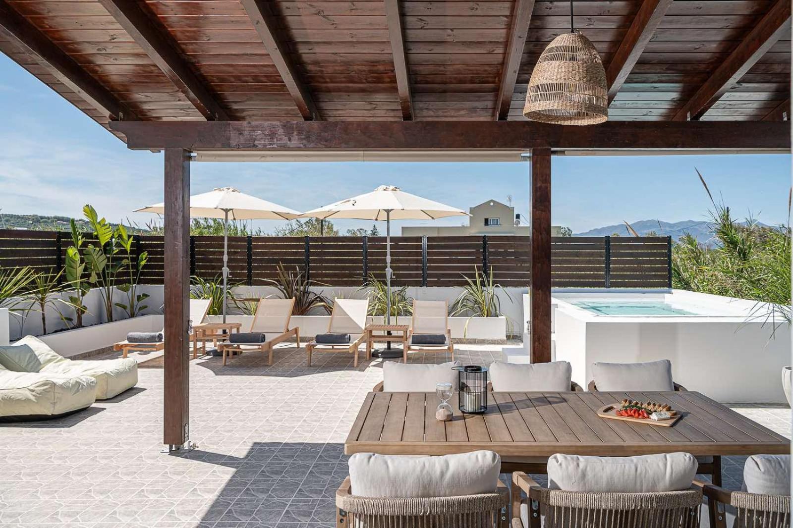 Sol Luxury Apartment - Close To The Beach With A Private Mini Pool Chrissi Akti Chania Exterior foto