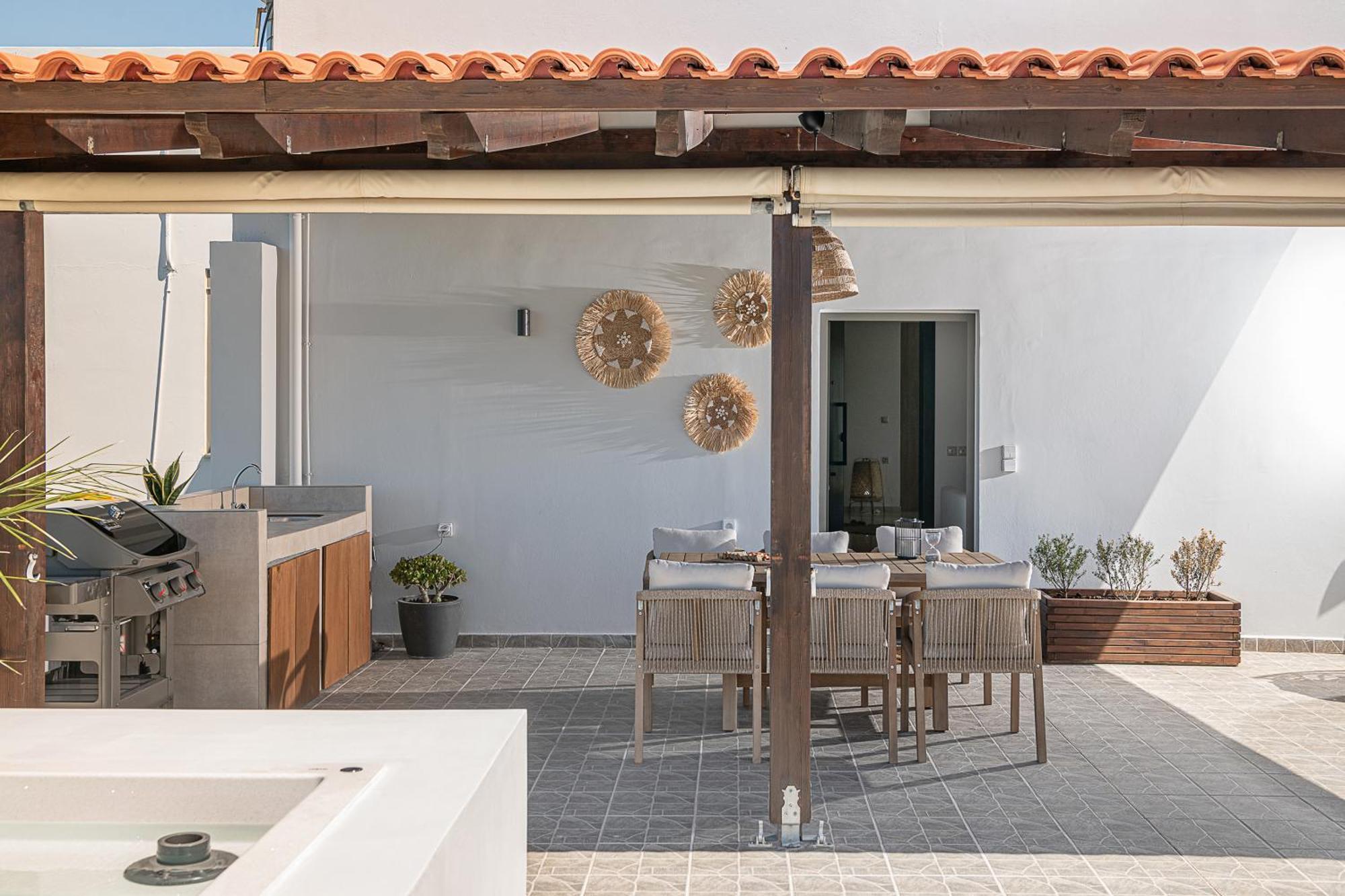 Sol Luxury Apartment - Close To The Beach With A Private Mini Pool Chrissi Akti Chania Exterior foto